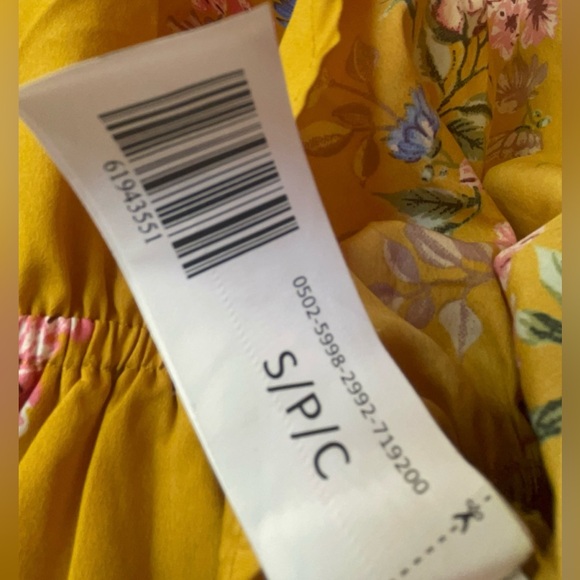 NWOT Golden Yellow Floral Spaghetti Strap V-Neck Ruffle Off The Shoulder Top - Picture 15 of 17